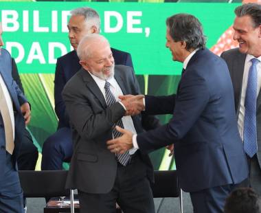 "País jamais será irresponsável do ponto de vista fiscal", diz Lula