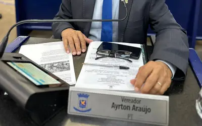 Prefeita sanciona Lei de autoria do vereador Ayrton Araújo, tornando em definitivo laudo que atesta deficiência permanente