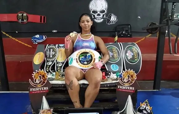 Fenômeno Campo-grandense Carol Gonzaga irá participar do Pan American Cup Kickboxing